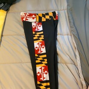 Size medium Maryland print leggings